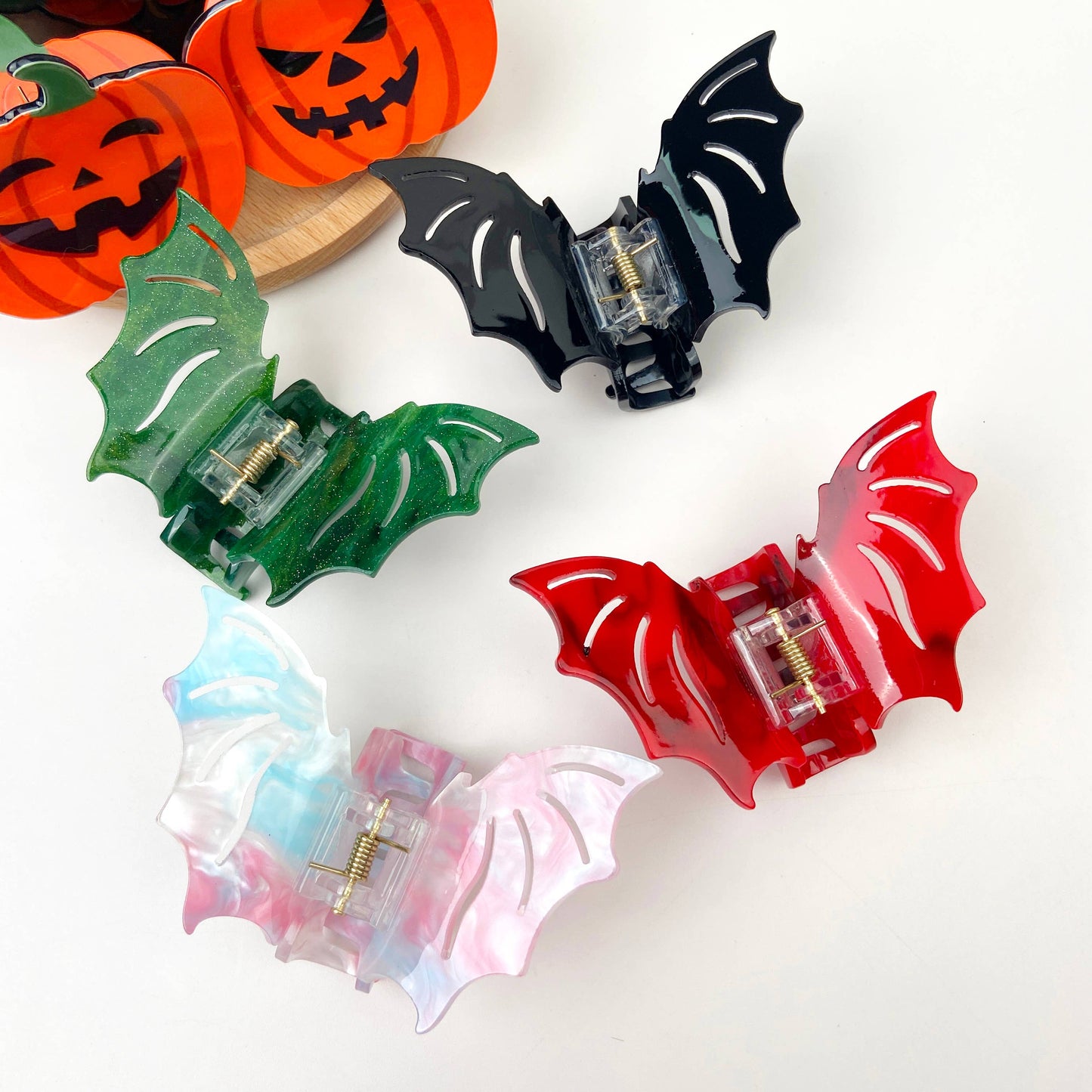 Halloween bat hair clip: Black