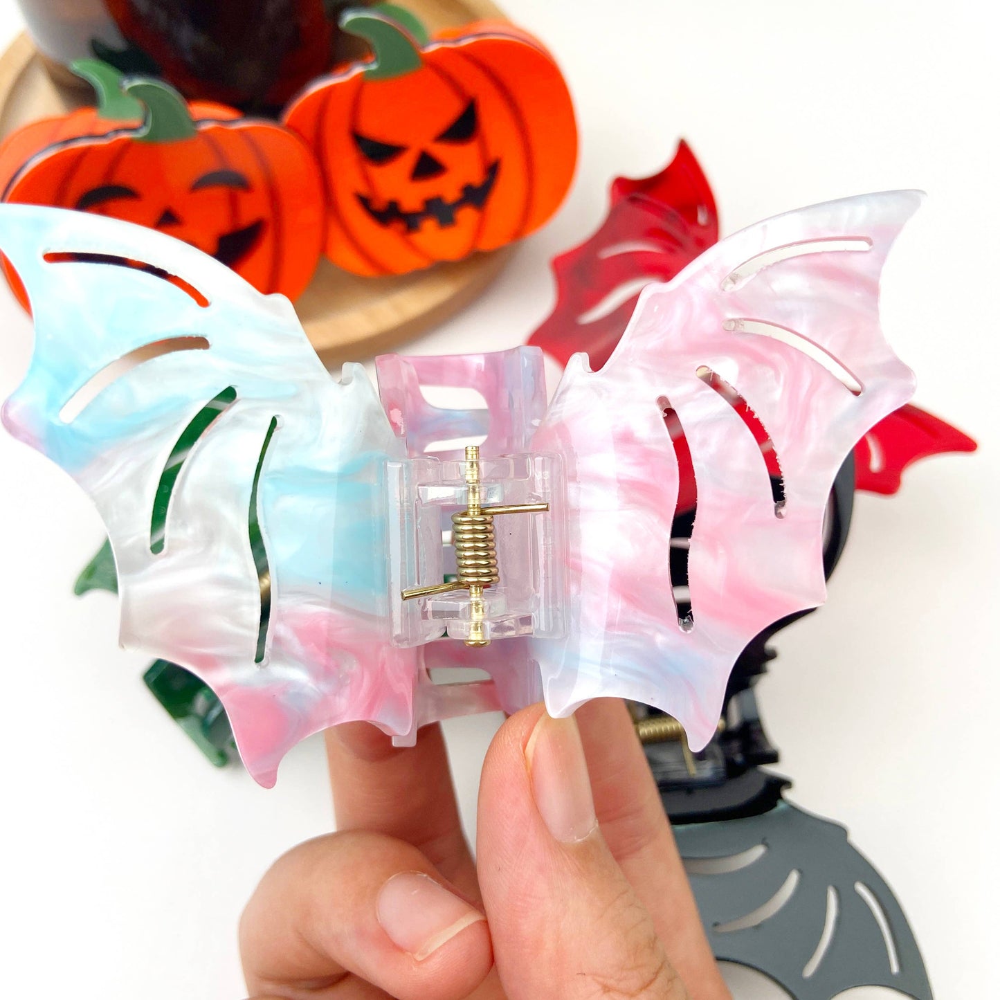 Halloween bat hair clip: Black